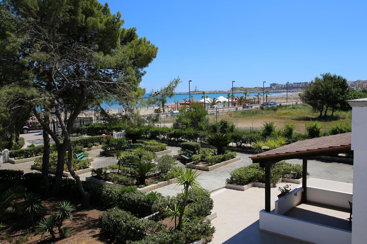Hotel Parco Carabella Vieste Exterior foto